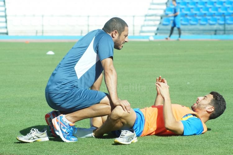 La U.D. Melilla trabaja tácticamente el partido del domingo