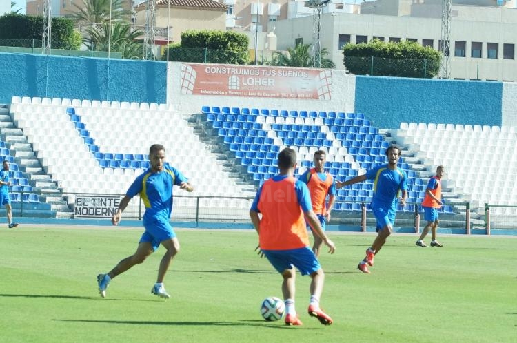 La U.D. Melilla incide en aspectos tácticos de cara al partido frente al Lucena