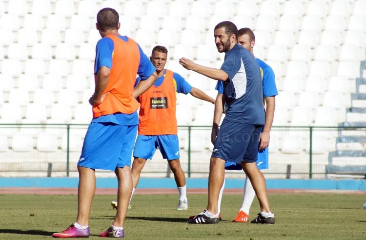Unión Deportiva Melilla: Intenso entrenamiento en el Álvarez Claro