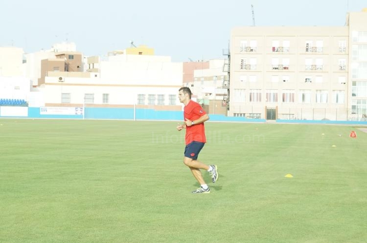 La U.D. Melilla trabaja en doble sesión
