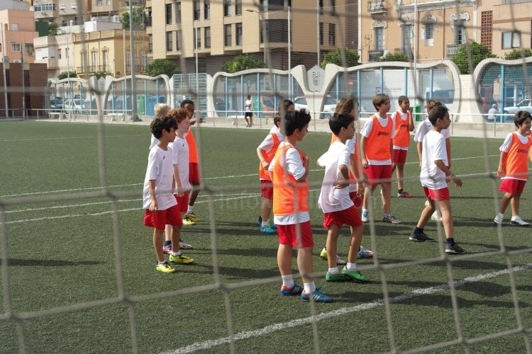Sesenta niños y niñas disfrutarán de la tercera edición del Campus Soccer Melillaesdeporte.es