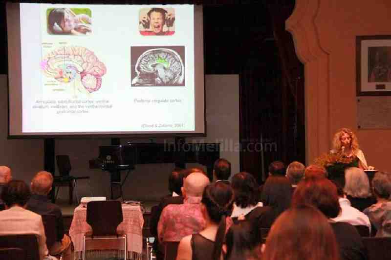 El Campus de la UGR en Melilla celebra en Bangkok la conferencia de “Los aspectos psicológicos de la audición musical