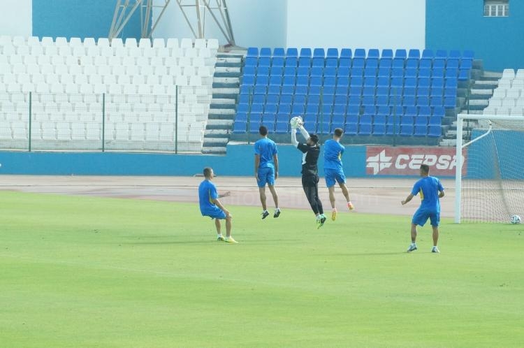 La U.D. Melilla incide en aspectos tácticos antes de recibir al C.D. El Palo