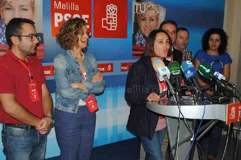Ojeda junto a sus compañeros de partido tras conocer los resultados