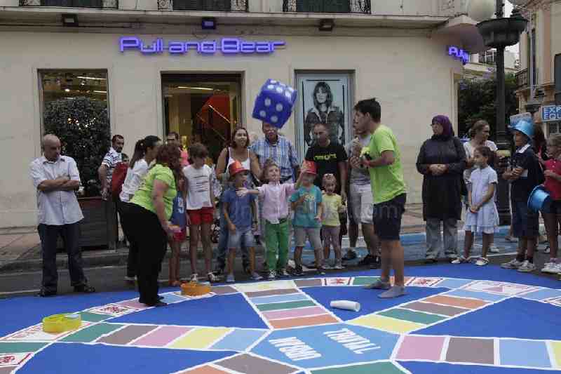 La Avenida se convierte por unas horas en exponente de la movilidad sostenible, el ocio y el deporte