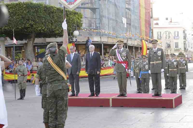 El tradicional desfile por la Avenida pone el punto y final a los actos del Difas 2014 organizados por la COMGEMEL