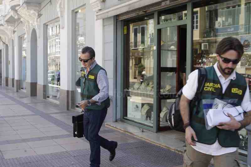 La Guardia Civil continúa los registros en Melilla relacionados con la operación "Ópera"