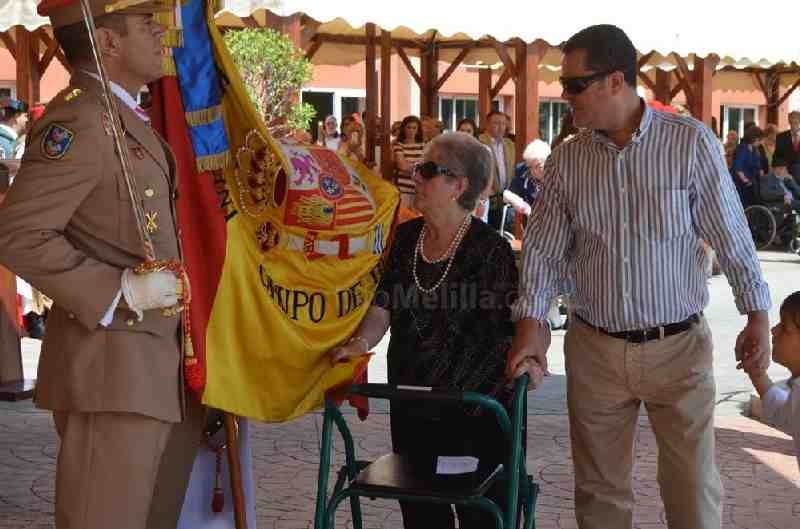 La COMGEMEL celebra un emotivo acto de Jura de Bandera en las instalaciones de la Residencia de Mayores