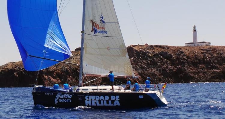 XI Regata Aproximación "Dos Continentes": "Icue IV" lidera la flota a su paso por las Chafarinas