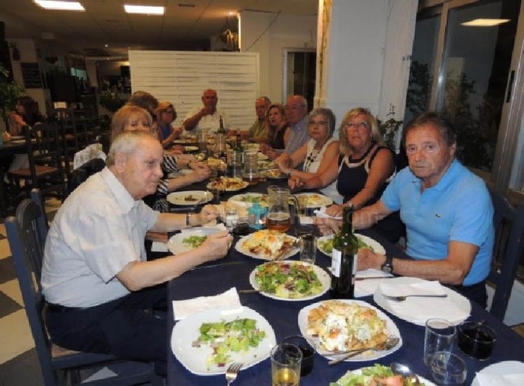La Casa de Melilla en Almería celebra las fiesta de la Cruz de Mayo y el Día de la Madre en el inicio de este mes primaveral