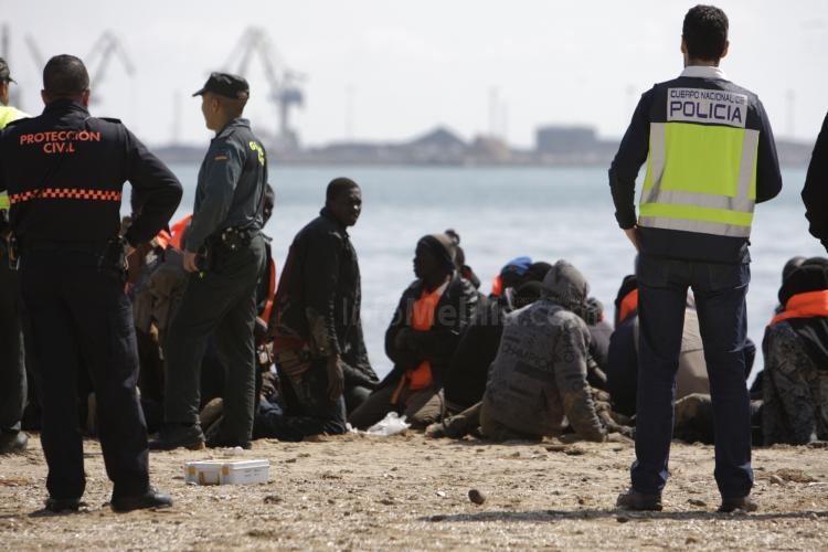 Llega a Melilla una patera con 25 subsaharianos adultos a bordo