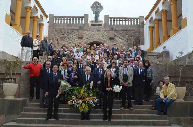90 veteranos del Ejército visitan Melilla y sus lugares más emblemáticos