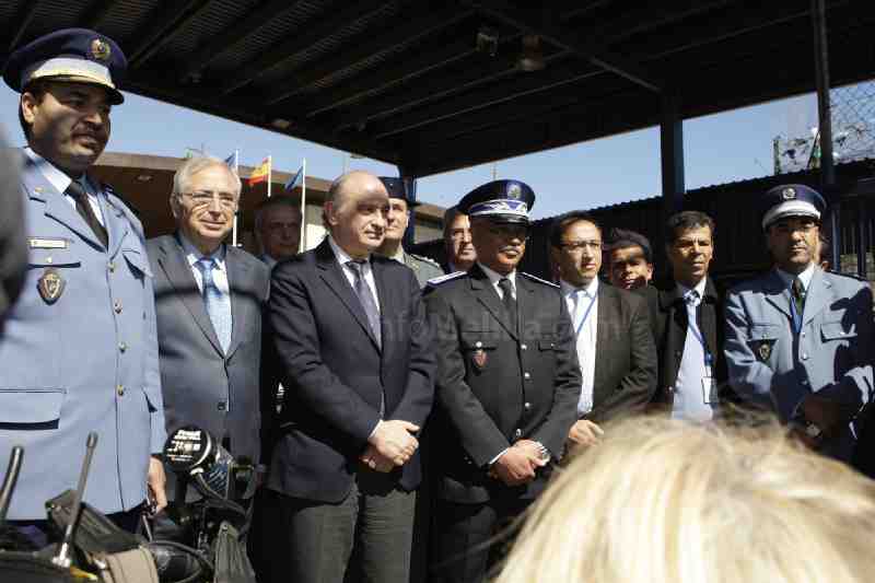 La visita del ministro del Interior a Melilla en imágenes
