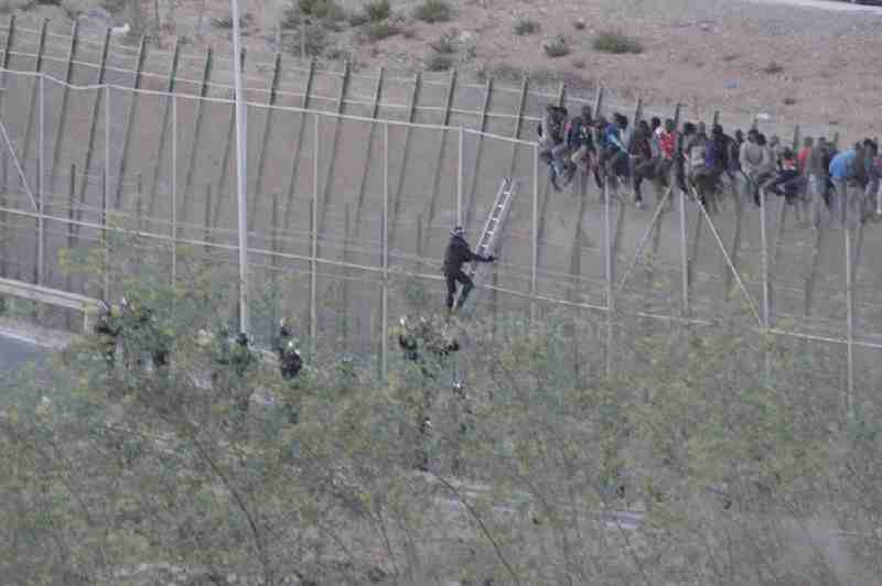 Ningún inmigrante ha logrado acceder a Melilla en los dos últimos intentos gracias a la colaboración de Marruecos y al trabajo de la Guardia Civil