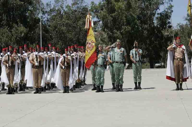 El nuevo comandante general de Melilla, Fernando Gutiérrez Díaz de Otazu, toma posesión de su cargo