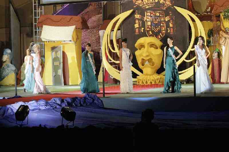 Indira Estrada y Daniel Jesús Rodríguez, nuevos y flamantes Miss y Mister World Melilla 2014