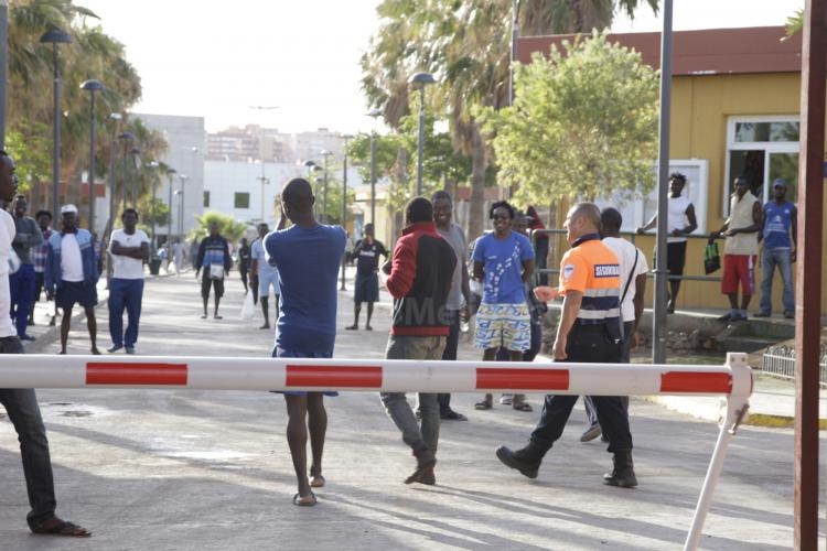 Ascienden a veinte los inmigrantes que han conseguido entrar en Melilla en el último asalto a la valla