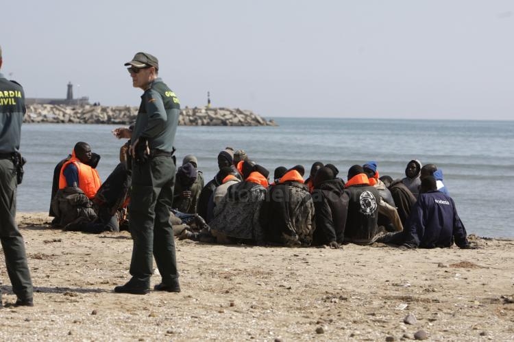 Llega a Melilla una patera con 25 subsaharianos adultos a bordo
