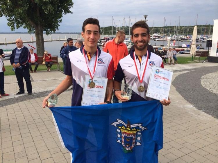 Plata para Nacho y Balti