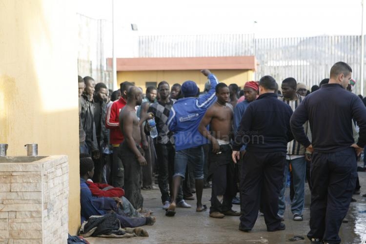 El CETI roza los 1.900 inmigrantes acogidos tras el último salto masivo