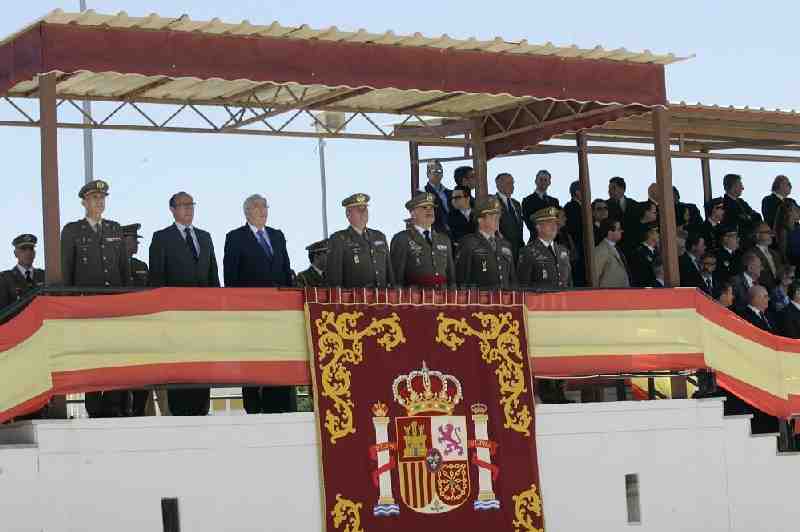El nuevo comandante general de Melilla, Fernando Gutiérrez Díaz de Otazu, toma posesión de su cargo