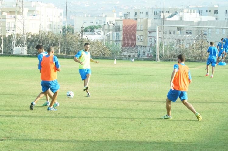 La U.D. Melilla comienza a preparar el debut en casa