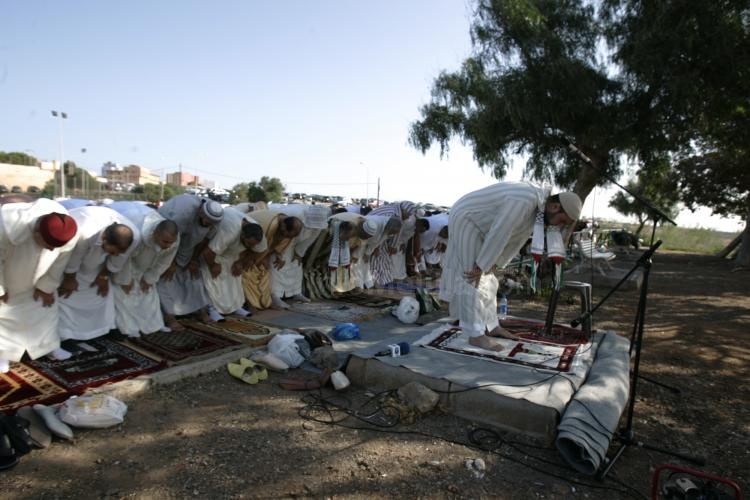 Miles de musulmanes celebran hoy en Melilla el final del Ramadán o Aid El Fitr