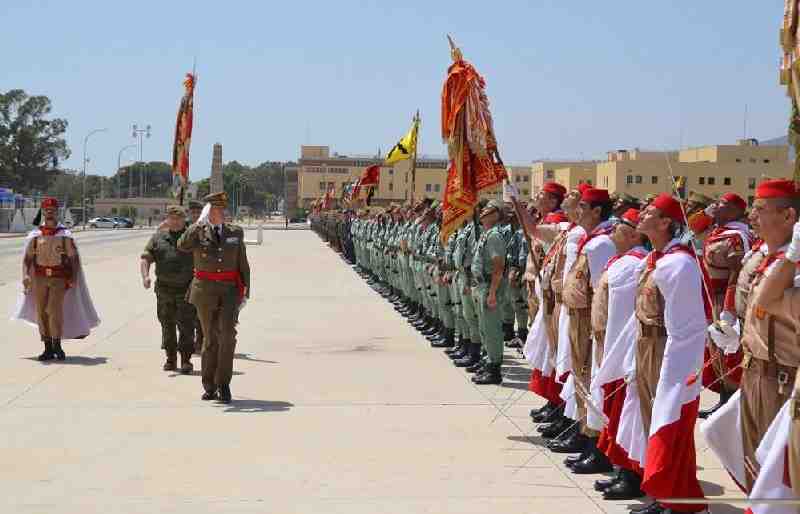 El Comandante General se despide de las Unidades de la COMGEMEL con una parada militar