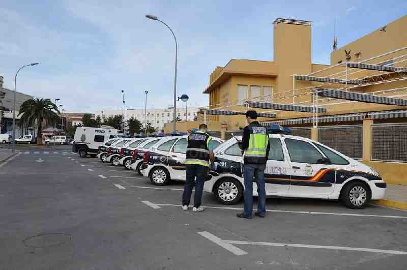 Dos detenidos en Melilla en una misma noche por robo en vehículos