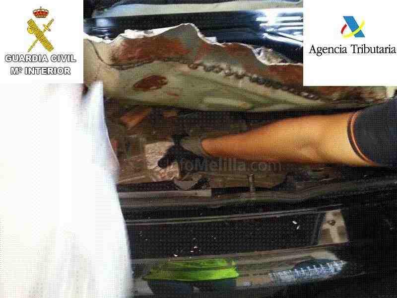 Desarticulada una red que introducía droga en España oculta en dobles fondos de vehículos