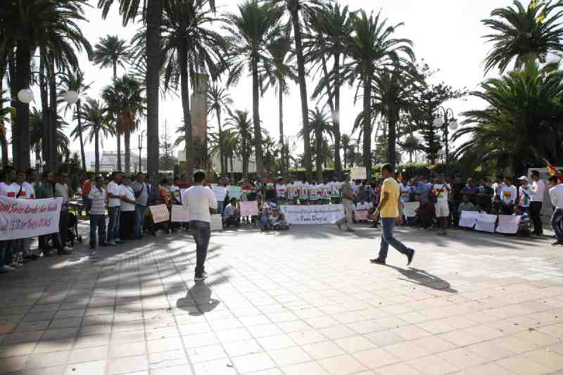 Unos cien kurdos sirios se concentran en Melilla por la paz y contra la violencia ocasionada por el grupo terrorista Estado Islámico