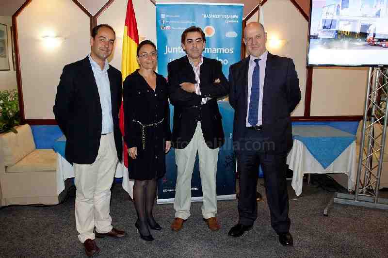 Andrés Cabrero Márquez, de la empresa Andrés Cabrero; Carmen Aragón, directora de Carga de Trasmedit
