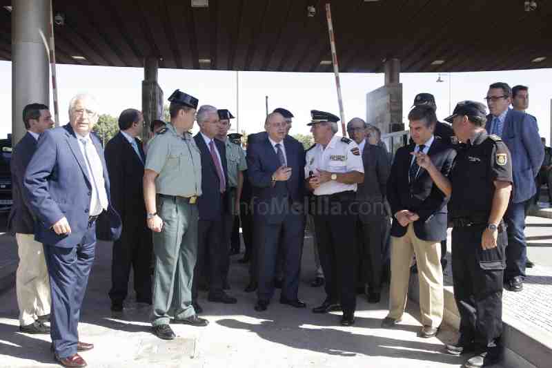 Interior se compromete con Melilla a "hacer todo lo posible" por abrir un nuevo paso fronterizo con Marruecos