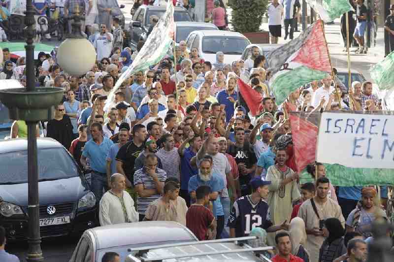 Cientos de melillenses participan en la manifestación pro Palestina convocada por CPM
