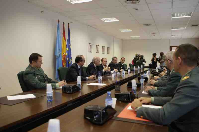 La visita del ministro del Interior a Melilla en imágenes
