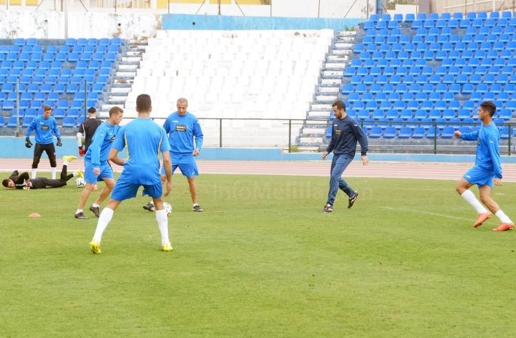 La U.D. Melilla trabaja el Primero de Mayo