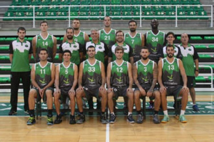 Los cacereños necesitan victorias para salir del pozo de las últimas posiciones