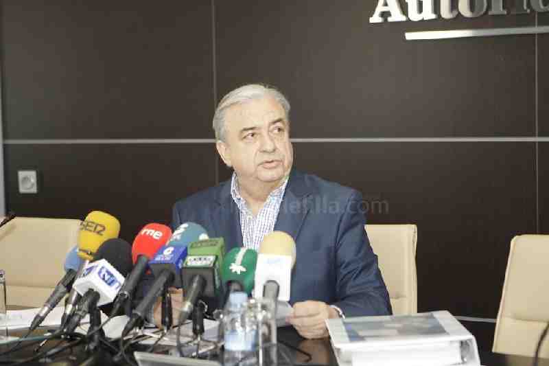 Arturo Esteban, presidente de la Autoridad Portuaria