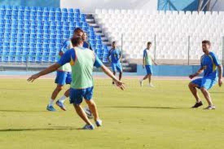 Unión Deportiva Melilla (entrenamiento): Sesión táctica en el Álvarez Claro