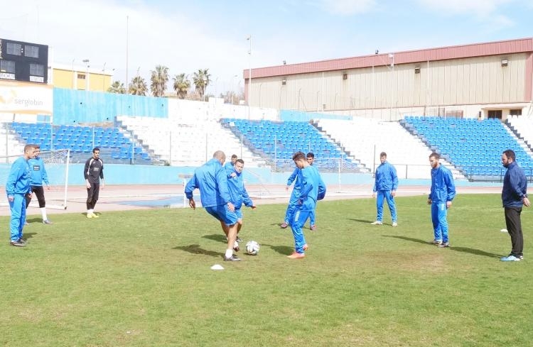 La U.D. Melilla inicia la semana con una sesión regenerativa y compensatoria