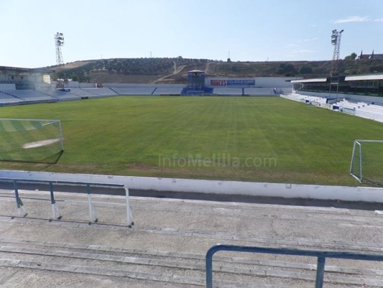 El viejo estadio "Linarejos", escenario del partido del próximo domingo para el Melilla