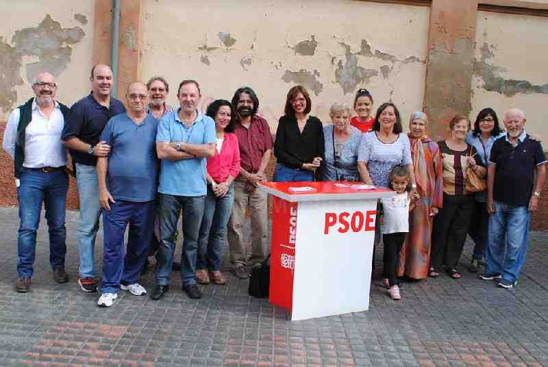 El PSOE traslada a los vecinos y comerciantes del barrio del Real sus propuestas y avances