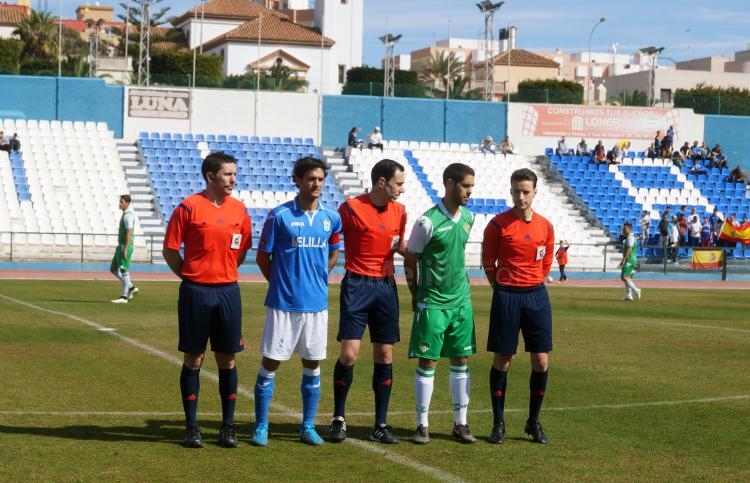 Nando ejerciendo de capitán este pasado domingo ante el Real Betis B