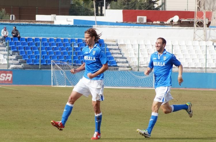 David Sánchez en plena celebración del 2-0 ante el Almería B