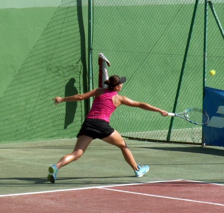 XII Internacional de Tenis Femenino Ciudad de Melilla: Tenis Profesional de gran nivel e intensidad en la primera ronda