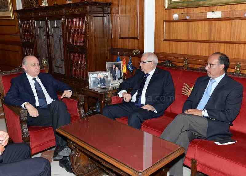 Imbroda toma posesión de su 5º mandato con la misma ilusión del principio y con el objetivo de seguir trabajando por el progreso de Melilla