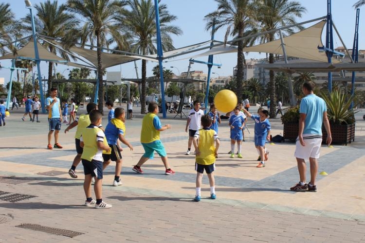 La actividad deportiva ‘El juego en la calle’, todo un éxito