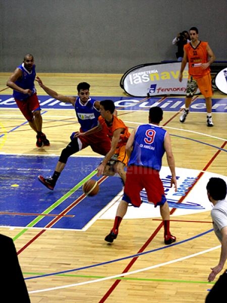 Otra victoria del CAM Enrique Soler ahora frente a Andújar, lo acredita como favorito para la disputa de los play-offs (85-82)