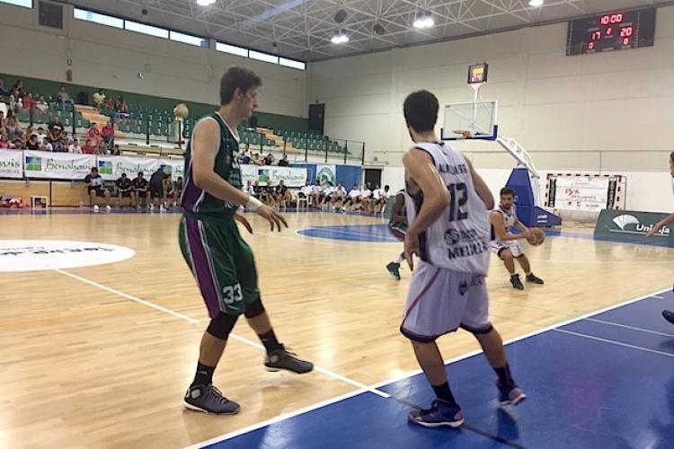 Tras imponerse a Clínicas por 51-79 Melilla Baloncesto se adjudica el V Trofeo Manuel Alcántara