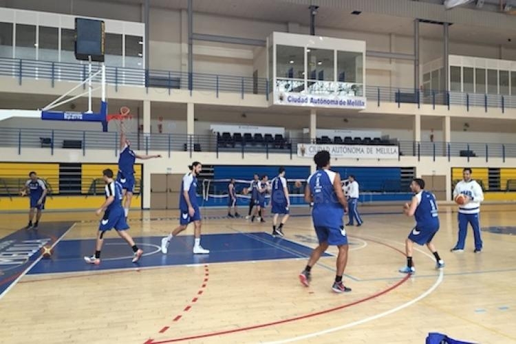 Doble Sesión de trabajo del Club Melilla Baloncesto para preparar el partido ante Cocinas.com